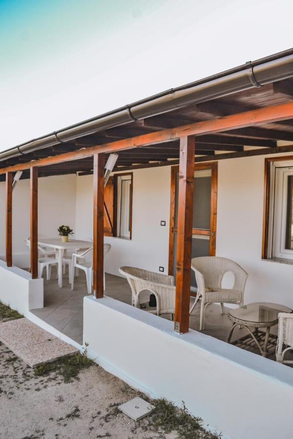 Villa Gladyr Lotzorai Εξωτερικό φωτογραφία