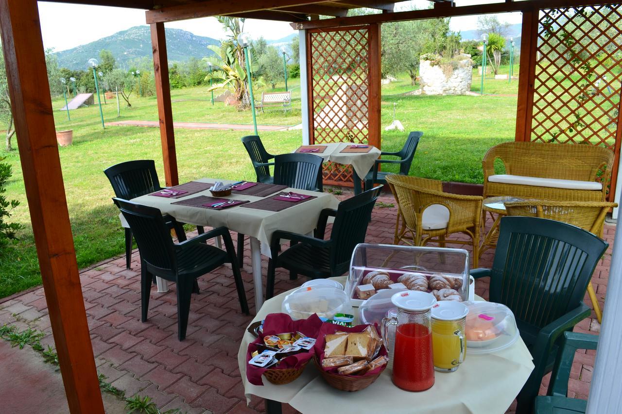 Villa Gladyr Lotzorai Εξωτερικό φωτογραφία
