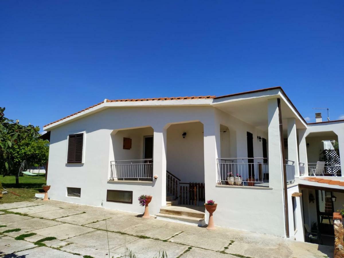 Villa Gladyr Lotzorai Εξωτερικό φωτογραφία