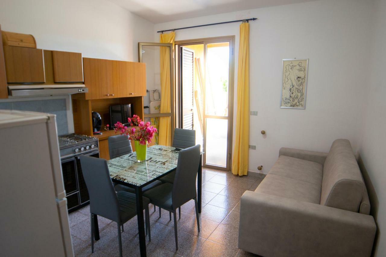 Villa Gladyr Lotzorai Εξωτερικό φωτογραφία