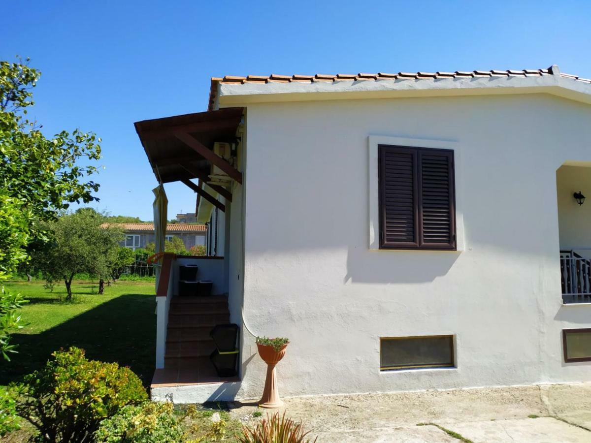 Villa Gladyr Lotzorai Εξωτερικό φωτογραφία